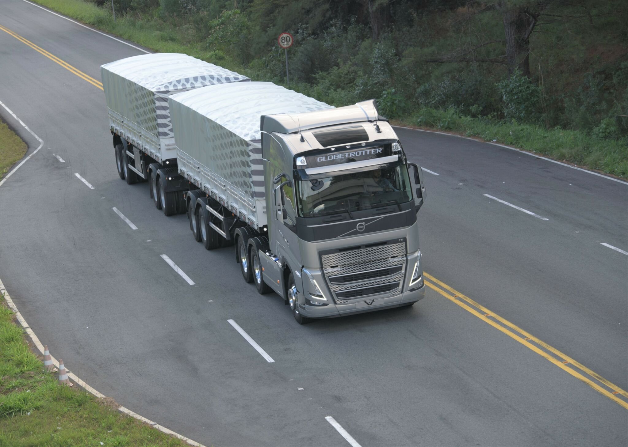 VOLVO FH - BITREM GRANELEIRA 7 EIXOS