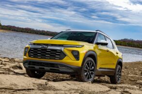 chevrolet trailblazer 2024 amarela frente e lateral