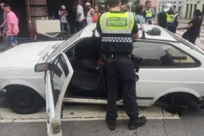 volkswagen gol branco pego pela guarda municipal de belo horizonte rodando com tres rodas