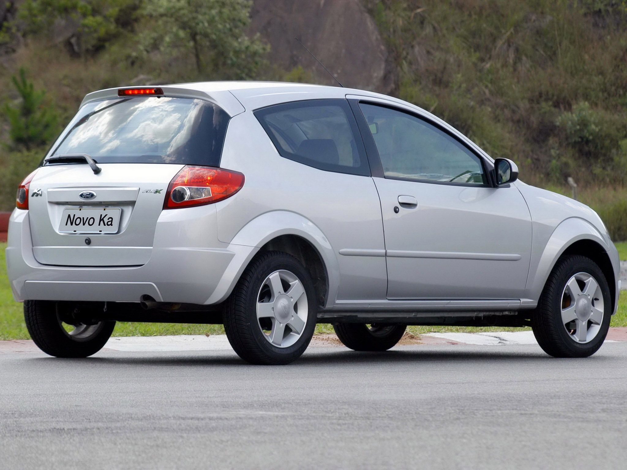 ford ka 2009 traseira prata