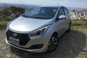 hyundai hb20 premium 2018 prata frente e lateral