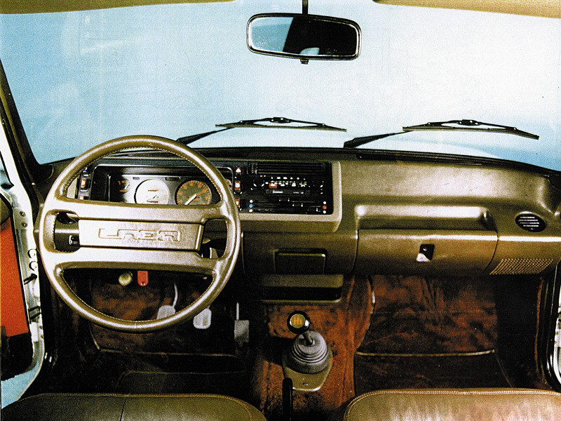 vaz lada porsche 2103 prototipo interior painel