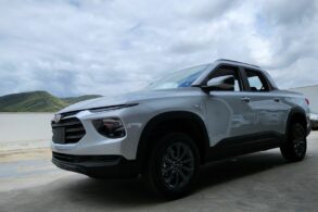 chevrolet montana lt 2023 prata frente traseira lateral interior 1