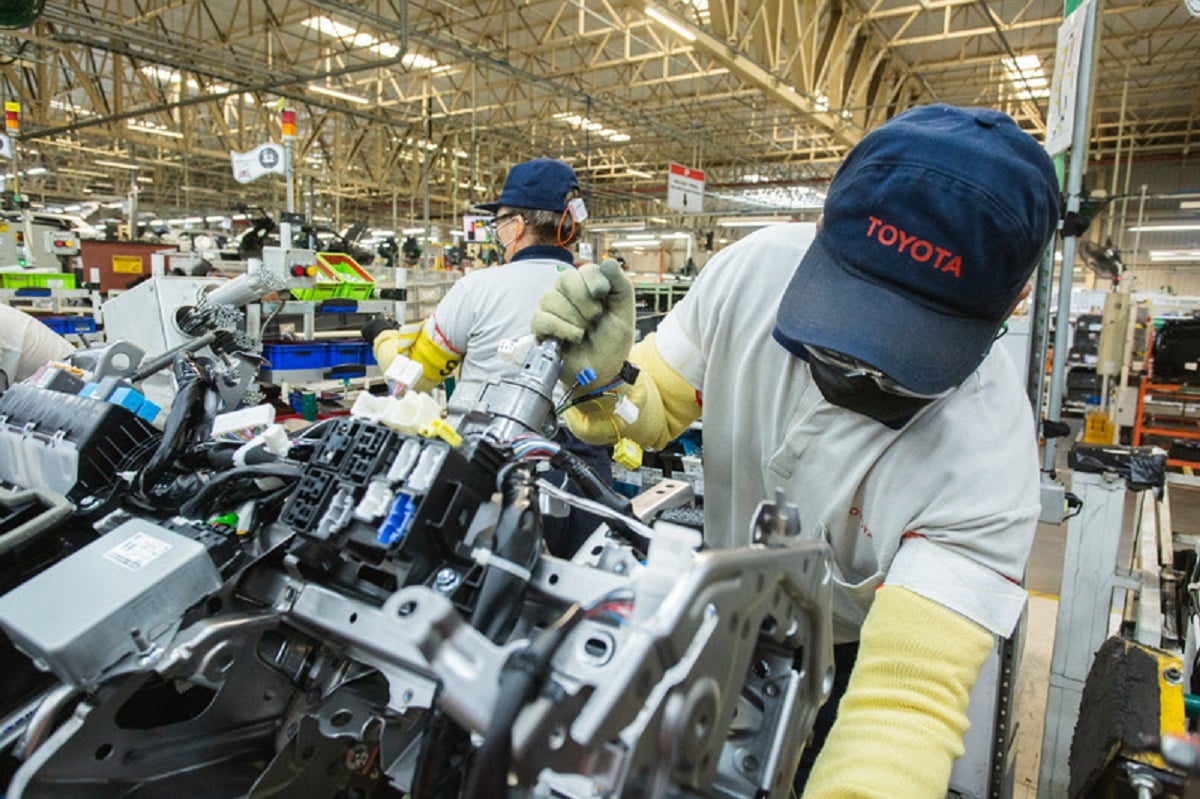 Toyota fecha fábrica que produz Corolla e faz acordo PDV para indenizar funcionários