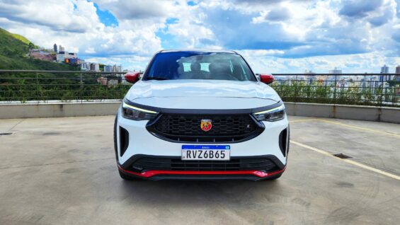 fiat pulse abarth 2023 branco banchisa dianteira