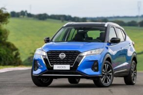 nissan kicks exclusive 2022 frente