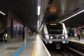 estacao de metro subtarrenea pablo fernandes shutterstock