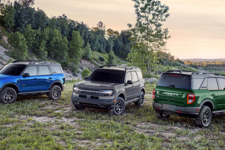 novas cores da linha 2023 do ford bronco sport wildtrak azul atlas cinza torres e verde fuji