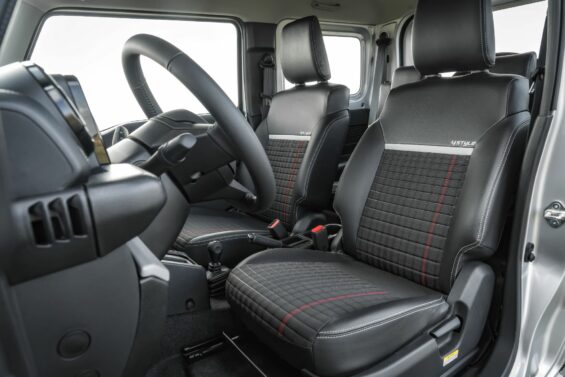 suzuki jimny 4style 2024 interior bancos