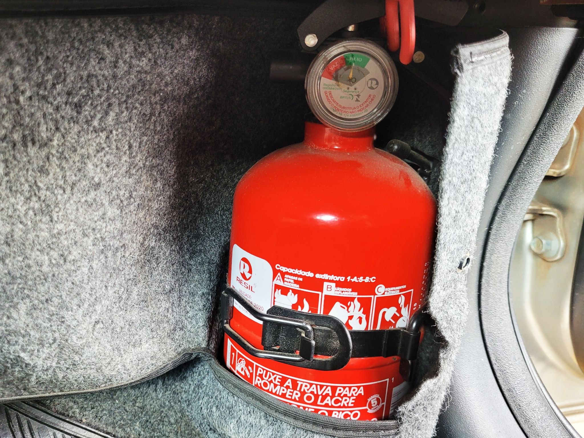 extintor de incencio resil em honda fit 2006