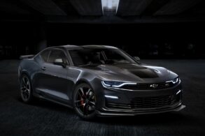 chevrolet camaro ss collector s edition preto frente parado
