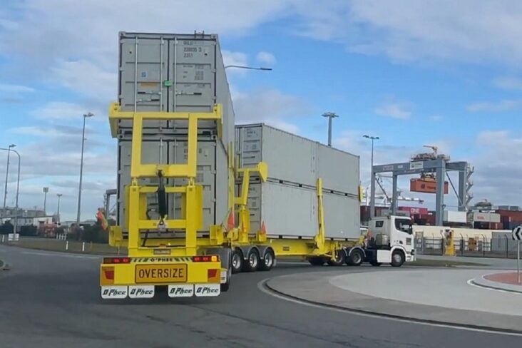 veiculo transporte conteiner australia