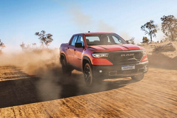 rampage rebel frente estrada de terra portal