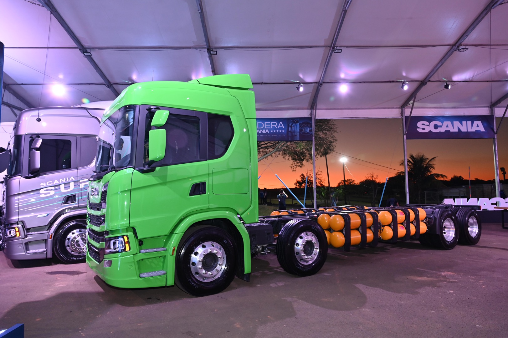 Scania Apresenta X G S Caminh O A G S Autonomia De Km