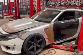 Veloster V8 com cara de Civic e chassi de Mercedes