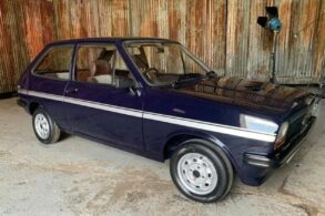ford fiesta 1300s 1979 azul frente e lateral wheeler dealers