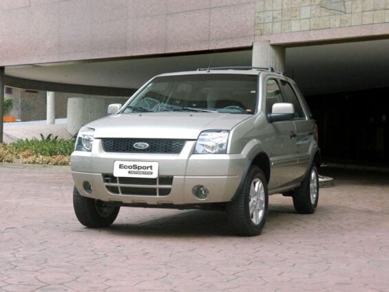 ford ecosport xlt automatico prata frente parado