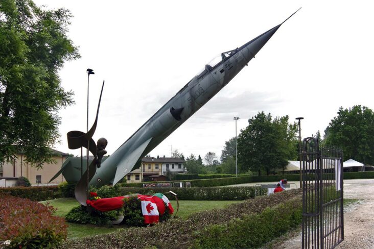 monumento a gilles villeneuve 6