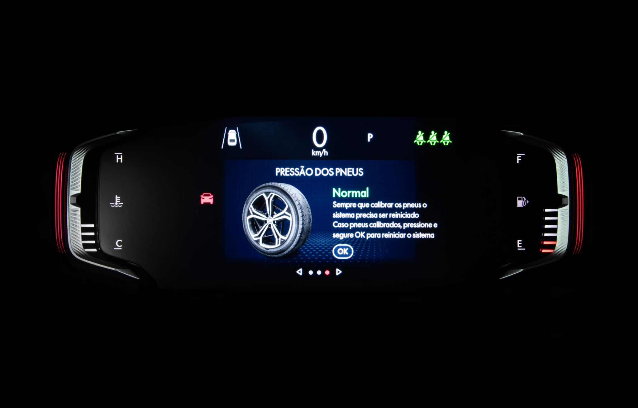 fiat fastback impetus 2024 interior painel digital alerta de pressao dos pneus