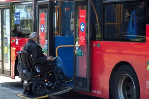 ônibus adaptados para PcD