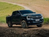ford ranger xls 2 0 4x4 2024 preto gales frente em estrada enlameada