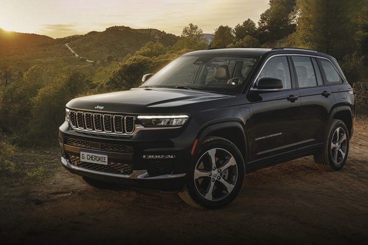 grand cherokee 4xe frente portal