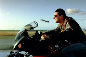 tom cruise maverick top gun moto kawasaki