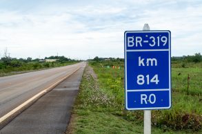 placa br em rodovia