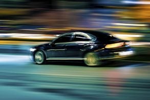 carro alta velocidade portal