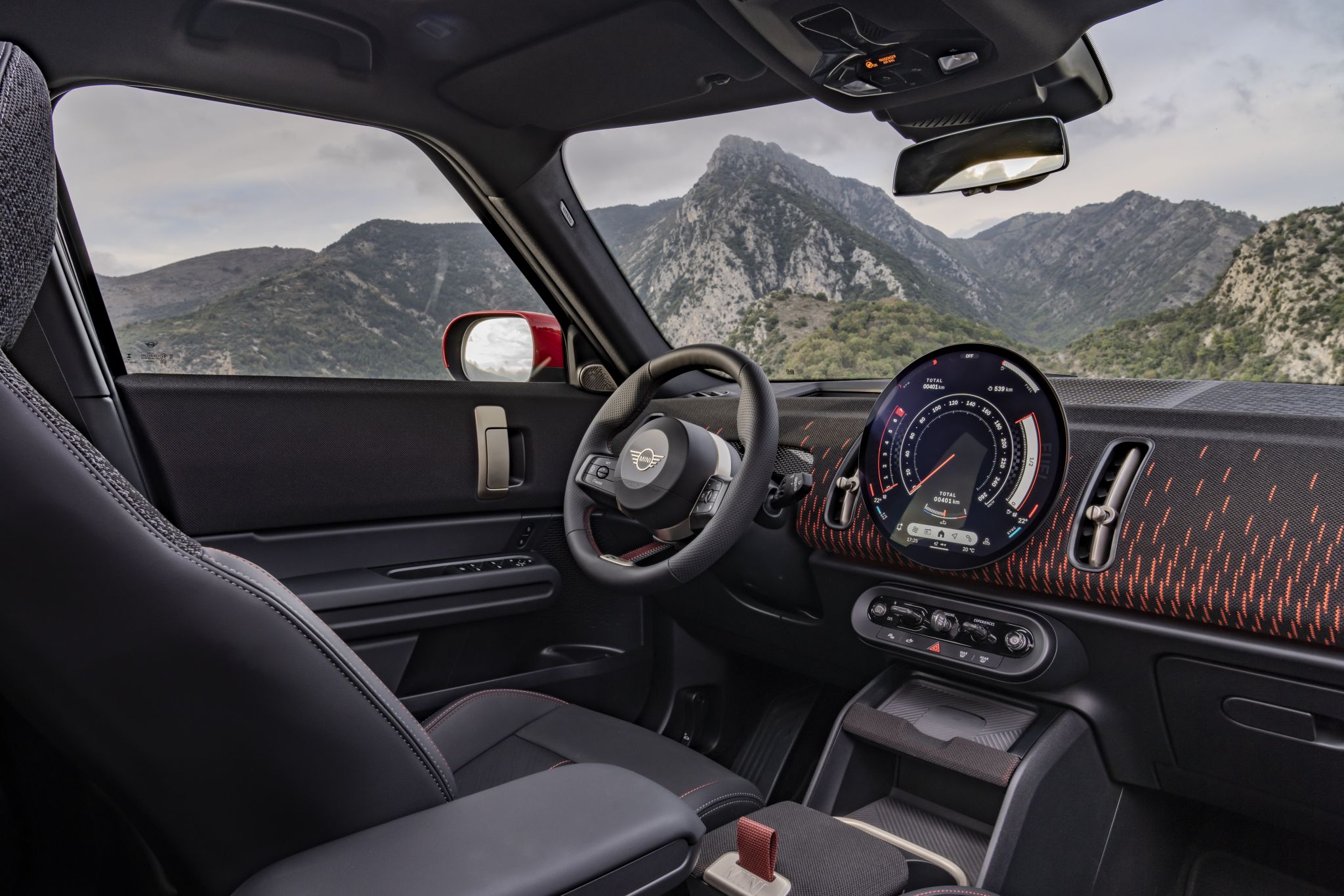 mini countryman john cooper works 2025 interior painel