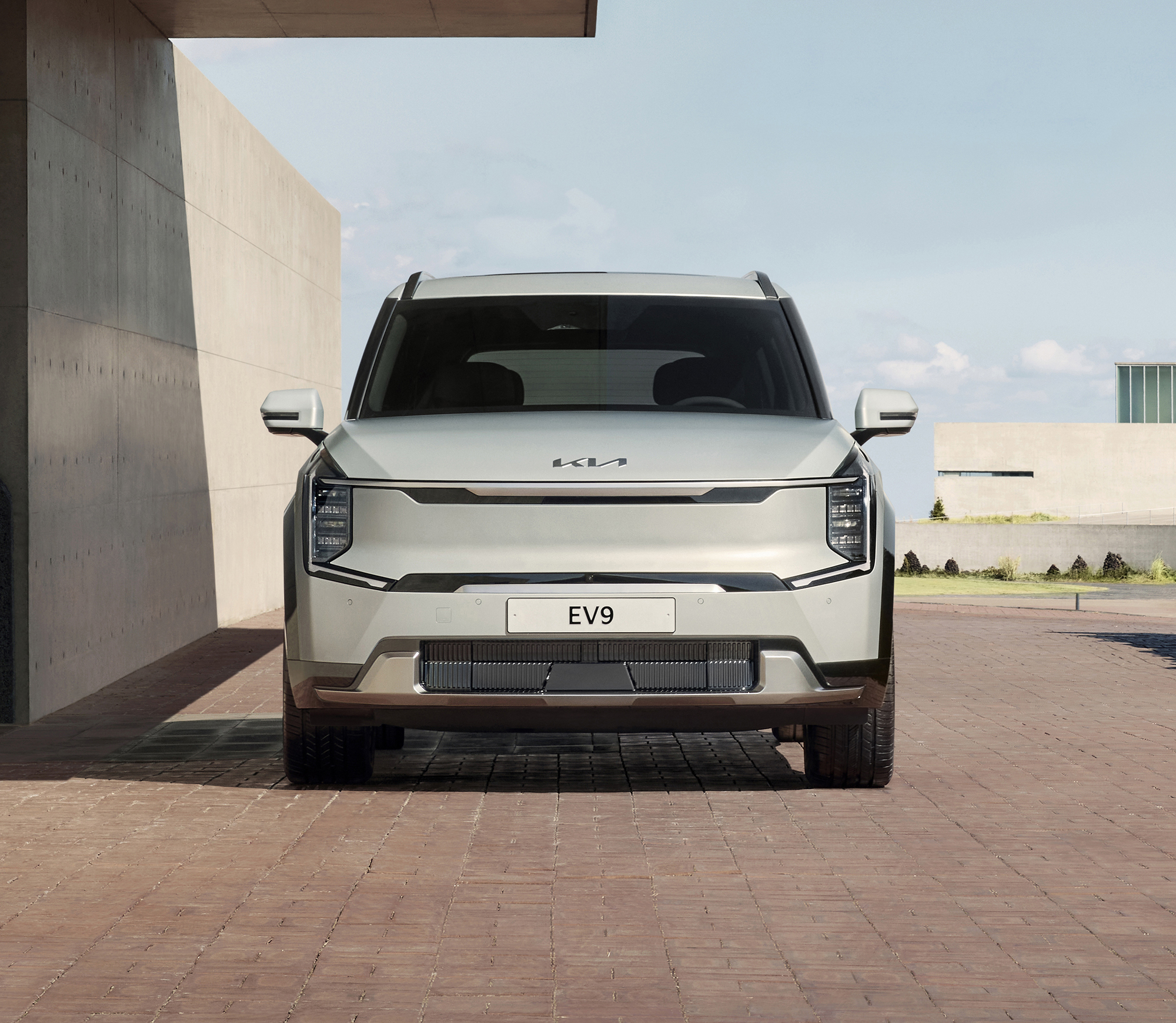 Kia EV9 é nomeado Carro do Ano e melhor elétrico do mundo em 2024