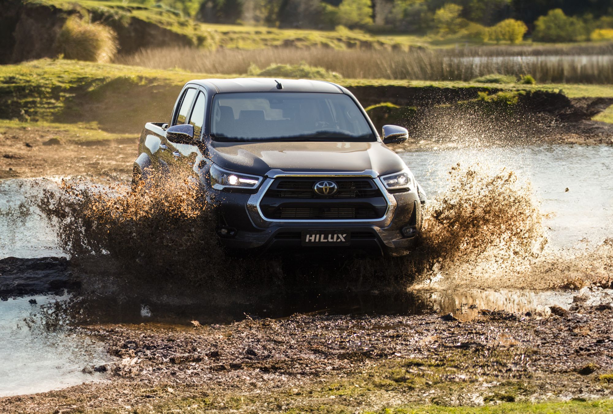Toyota Hilux não é isso tudo? Veja alguns fatos sobre a picape mais vendida