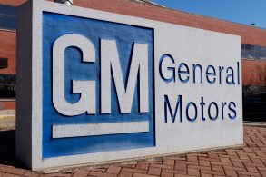 GM HÍBRIDOS monumento general motors