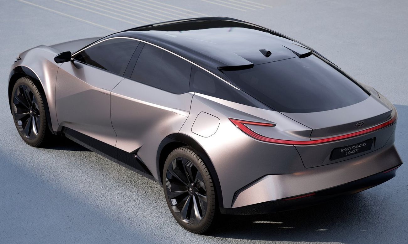 toyota sport crossover concept 2023 prata traseira e lateral