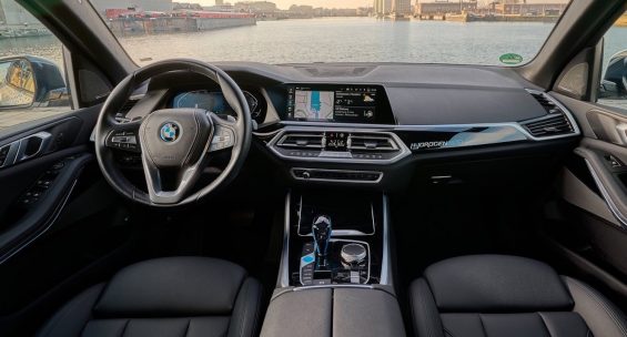 bmw ix5 hydrogen 2023 branco frentre traseira lateral movimento interior 1