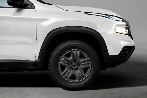 fiat toro endurance 2024 detalhe calotas