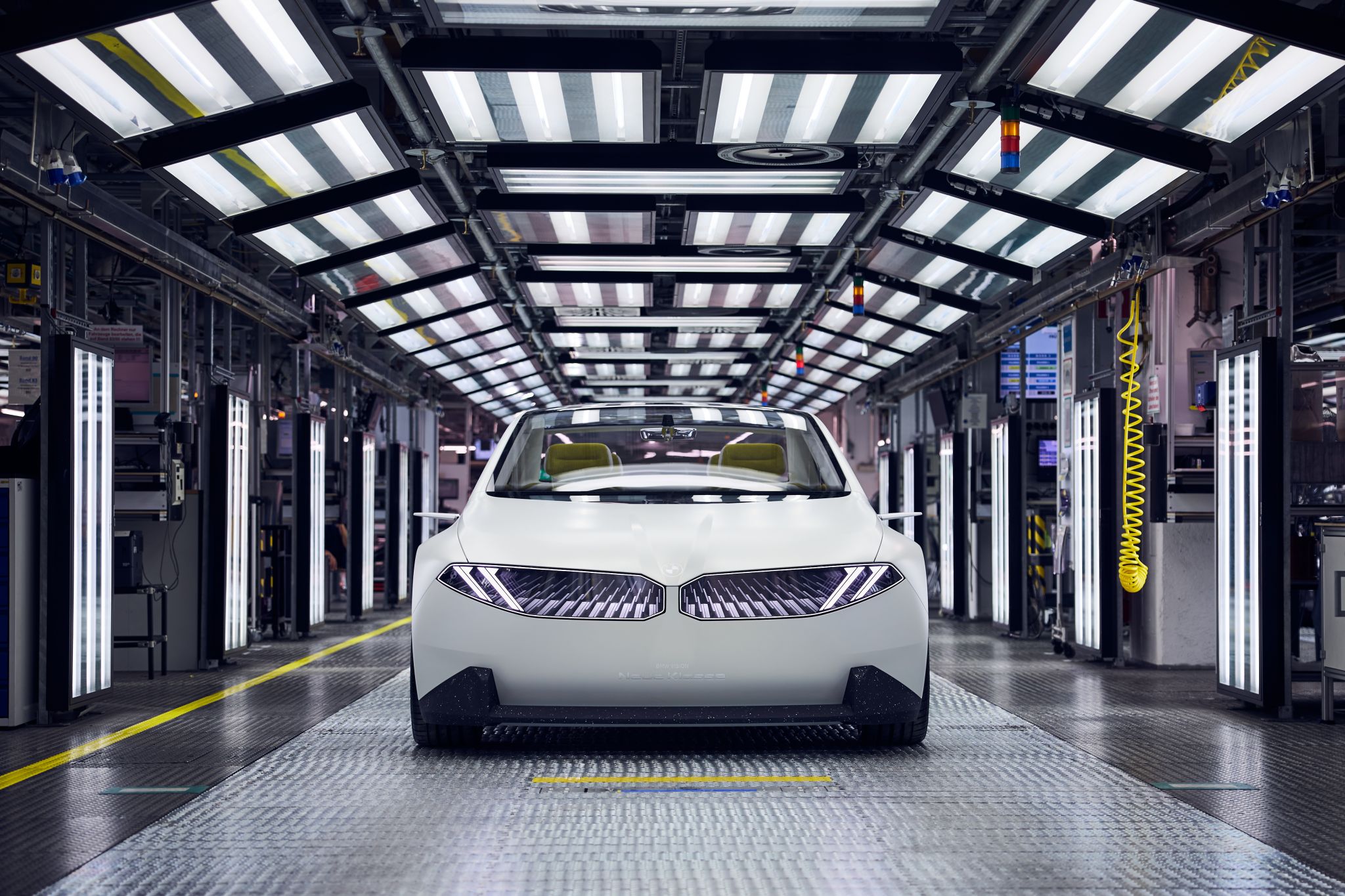 Principal fábrica da BMW irá produzir apenas eletricos, em 2027