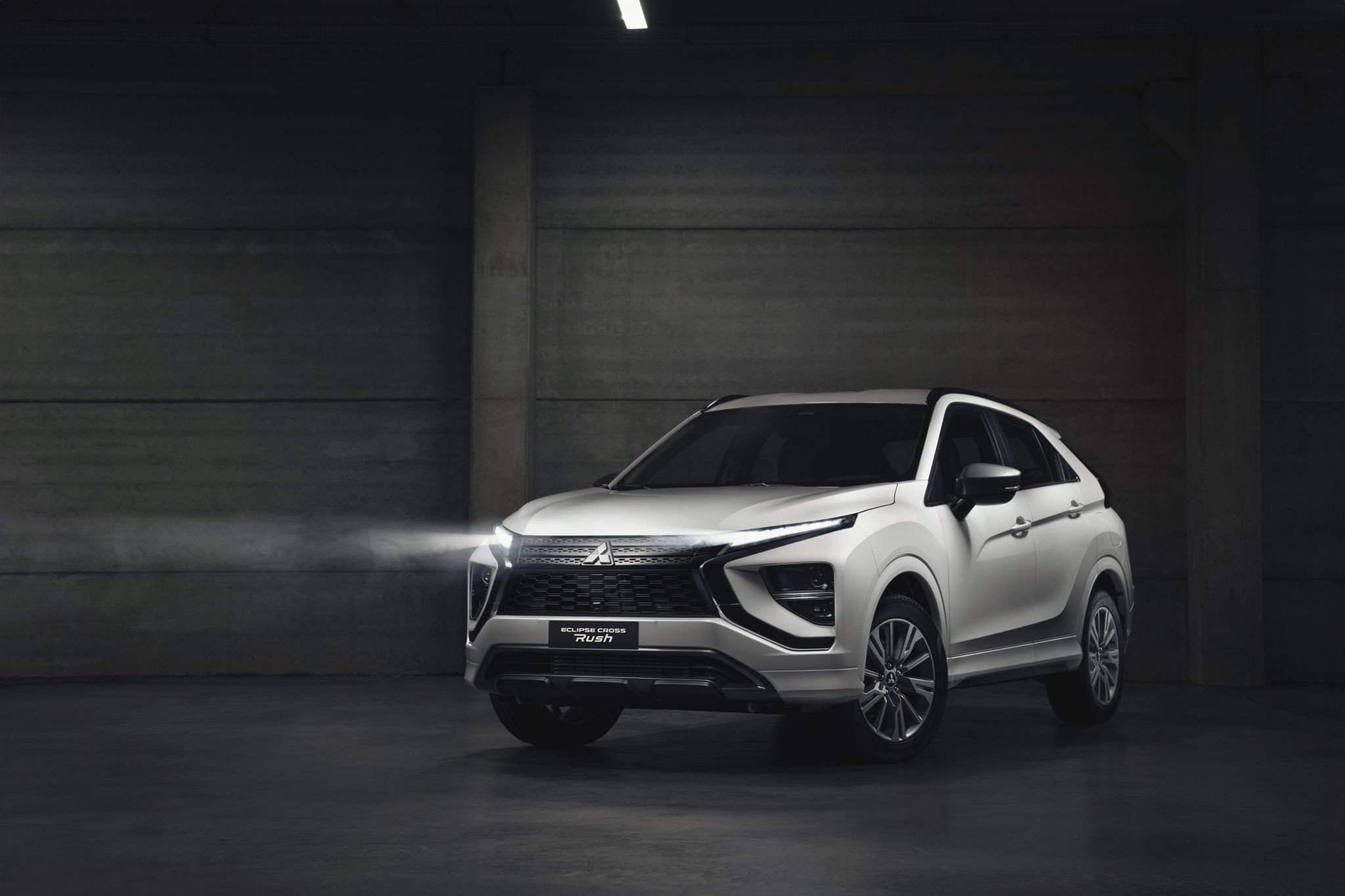 mitsubishi eclipse cross rush 3