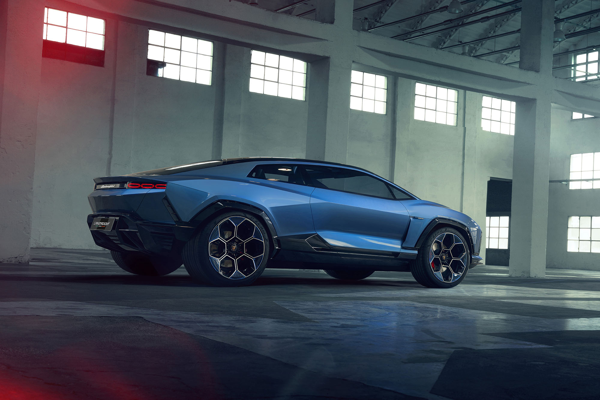 Lamborghini confirma lançamento de dois elétricos até 2030