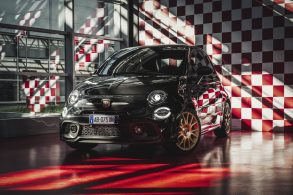 abarth 695 75 anniversario frente parado