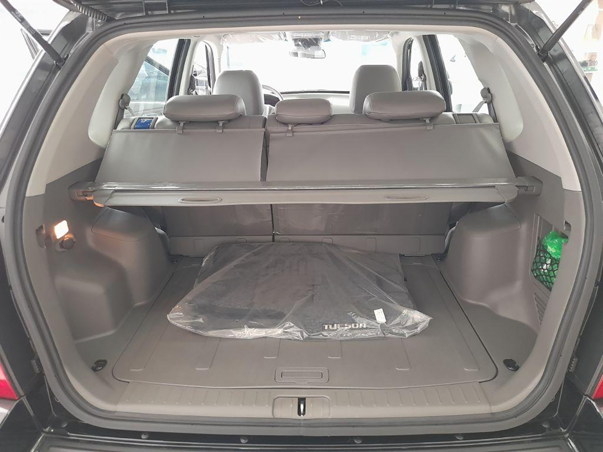 hyundai tucson 2019 gls preto ulitma unidade interior porta malas