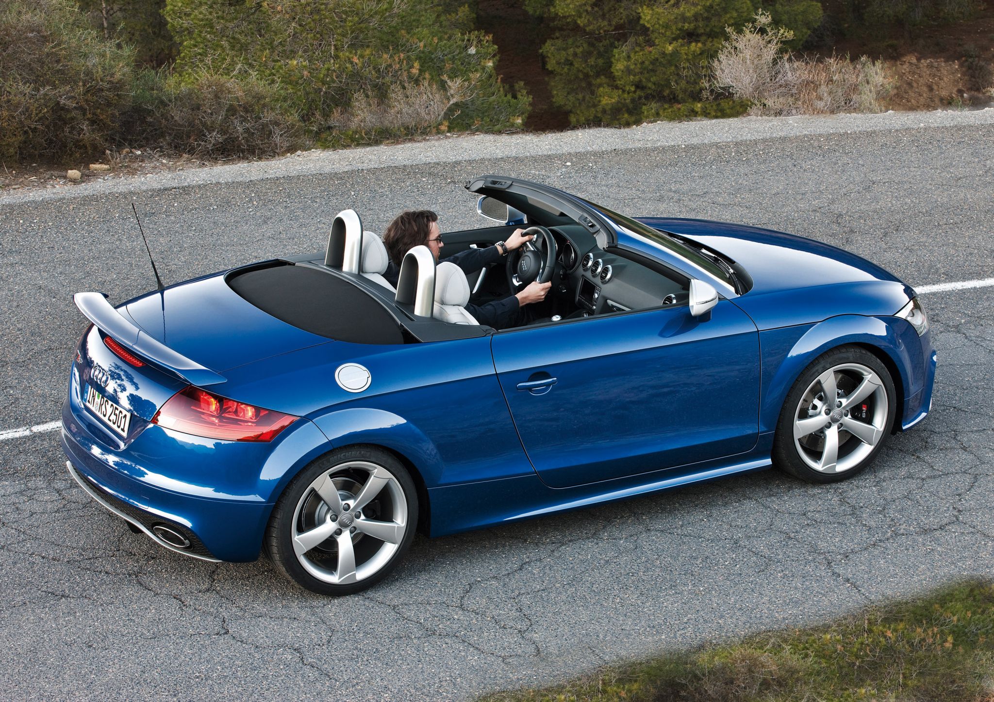 audi tt rs roadster divulgacao