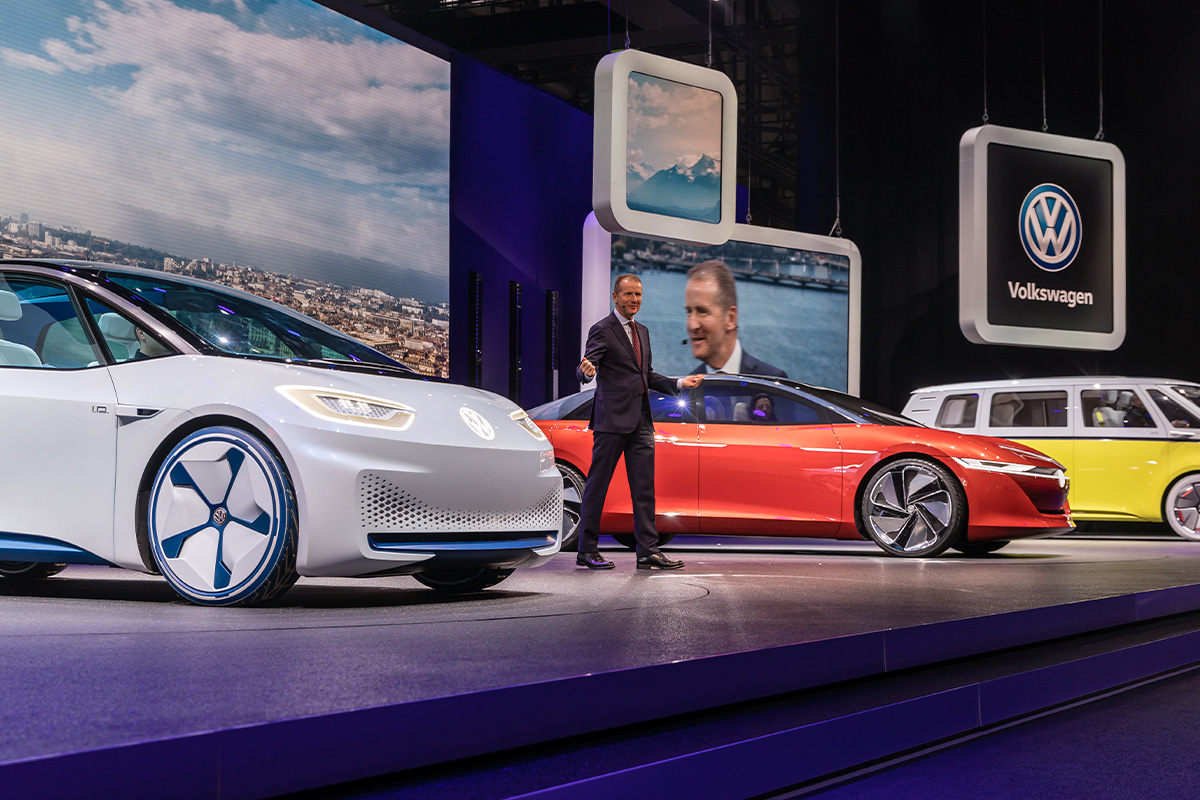 VW tenta emplacar carro elétrico… mais uma vez