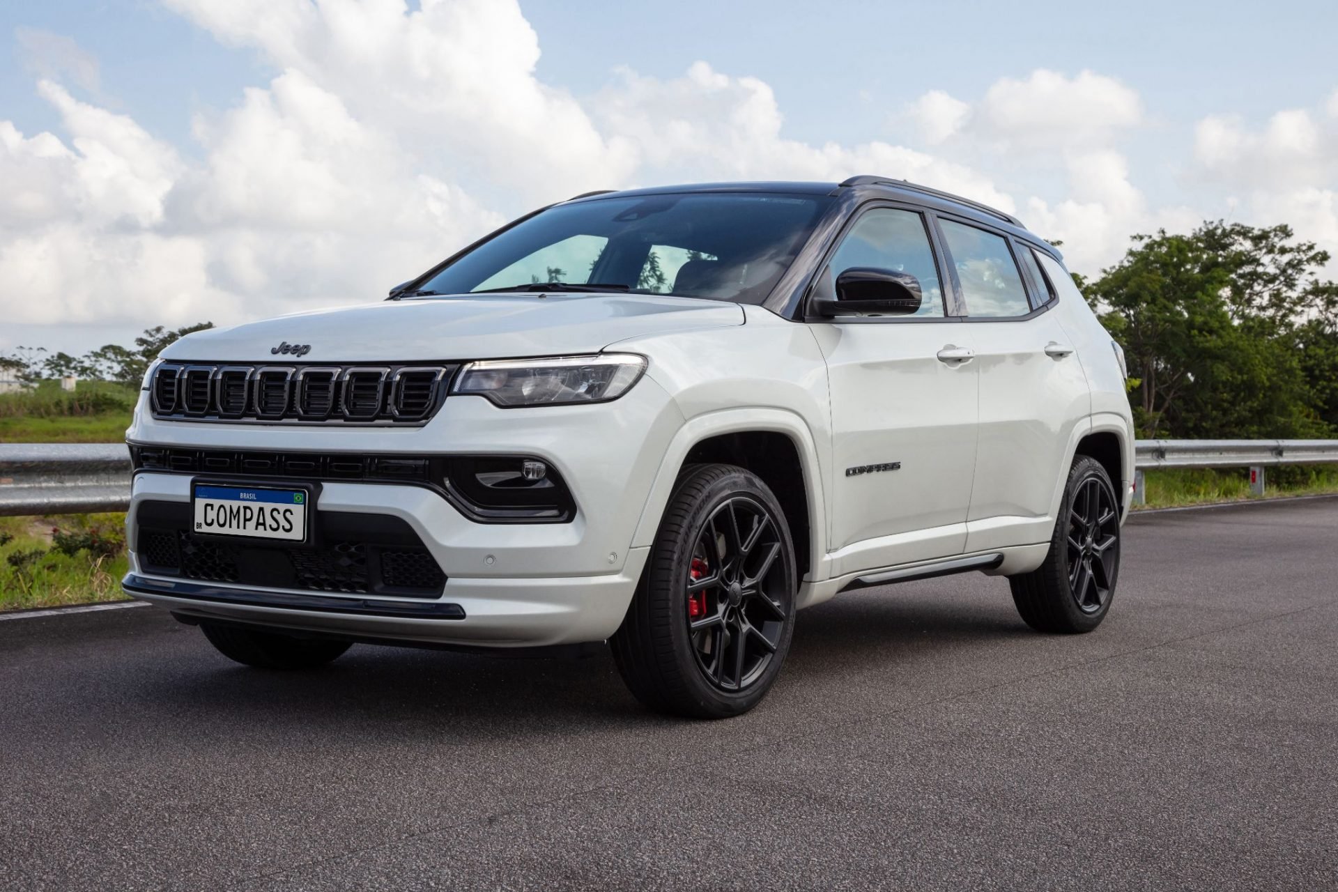 Jeep Compass versão Blackhawk, novos preços, equipamentos, garantia