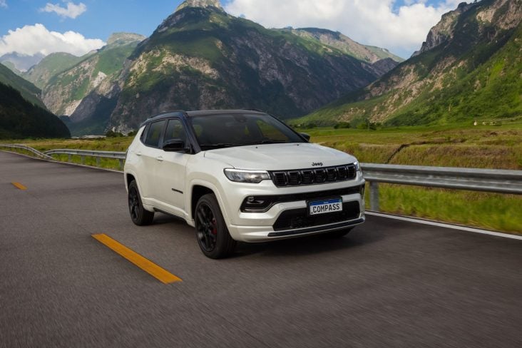 jeep compass 2025 blackhawk 7