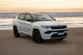 jeep compass 2025 blackhawk 18