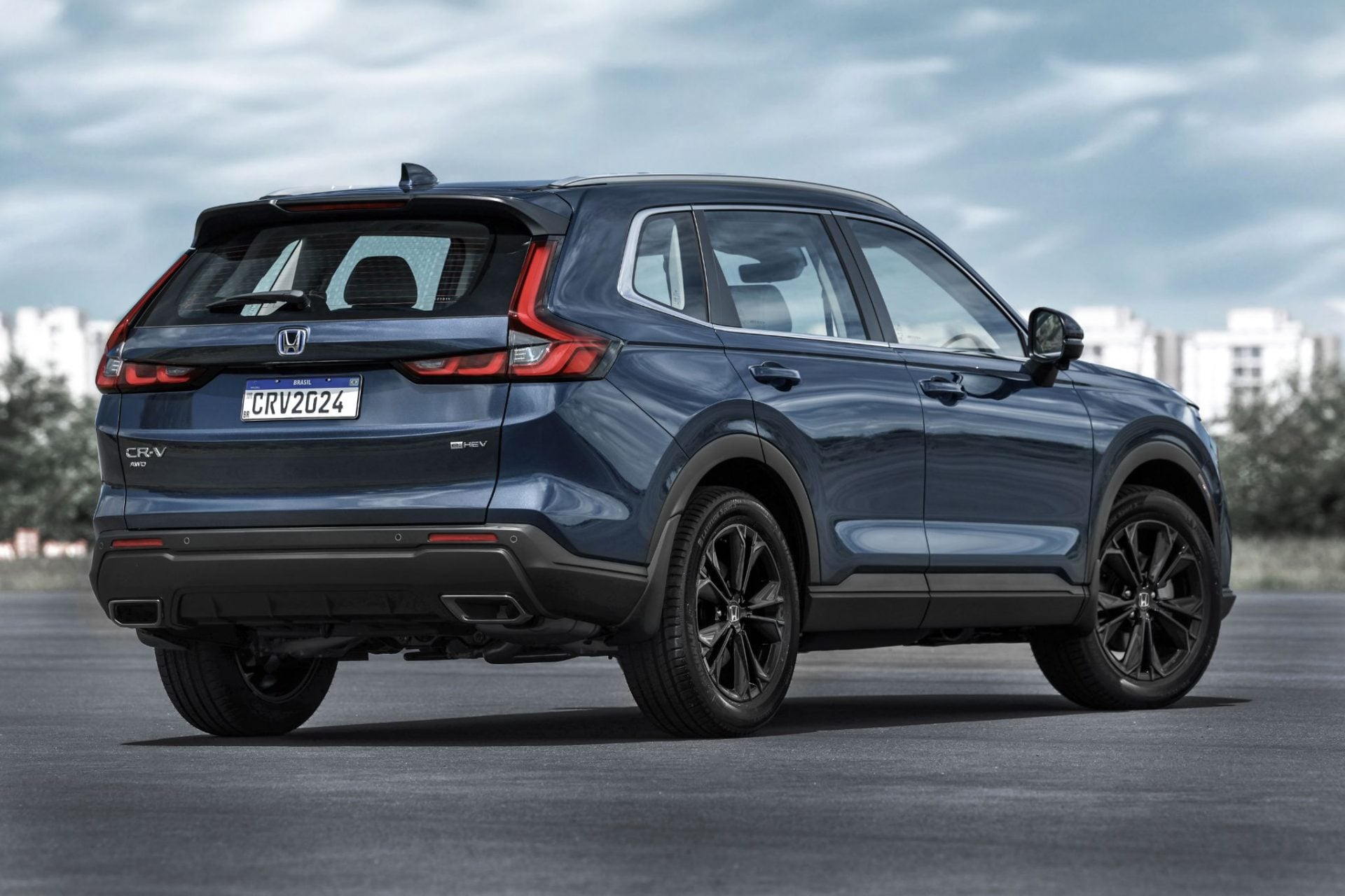 Honda CR-V 2024 chega ao Brasil com tecnologia híbrida avançada