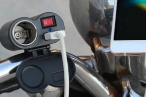 carregador de celular na moto 2