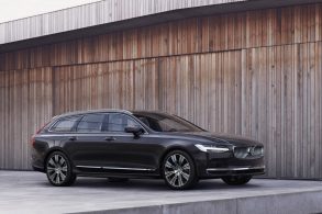 volvo v90 t8 awd recharge inscription cinza frente parado