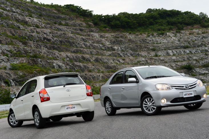 toyota etios hatch e sedan